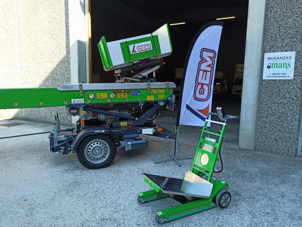 CEM entrega una PAUS Easy 24 y un Domino Automatic a Mudanzas Mans de Barcelona