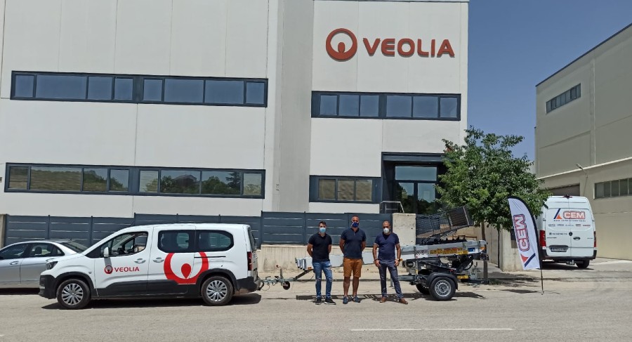CEM entrega el primer PAUS Easy 18 SOLARLIFT vendido en España a la empresa VEOLIA