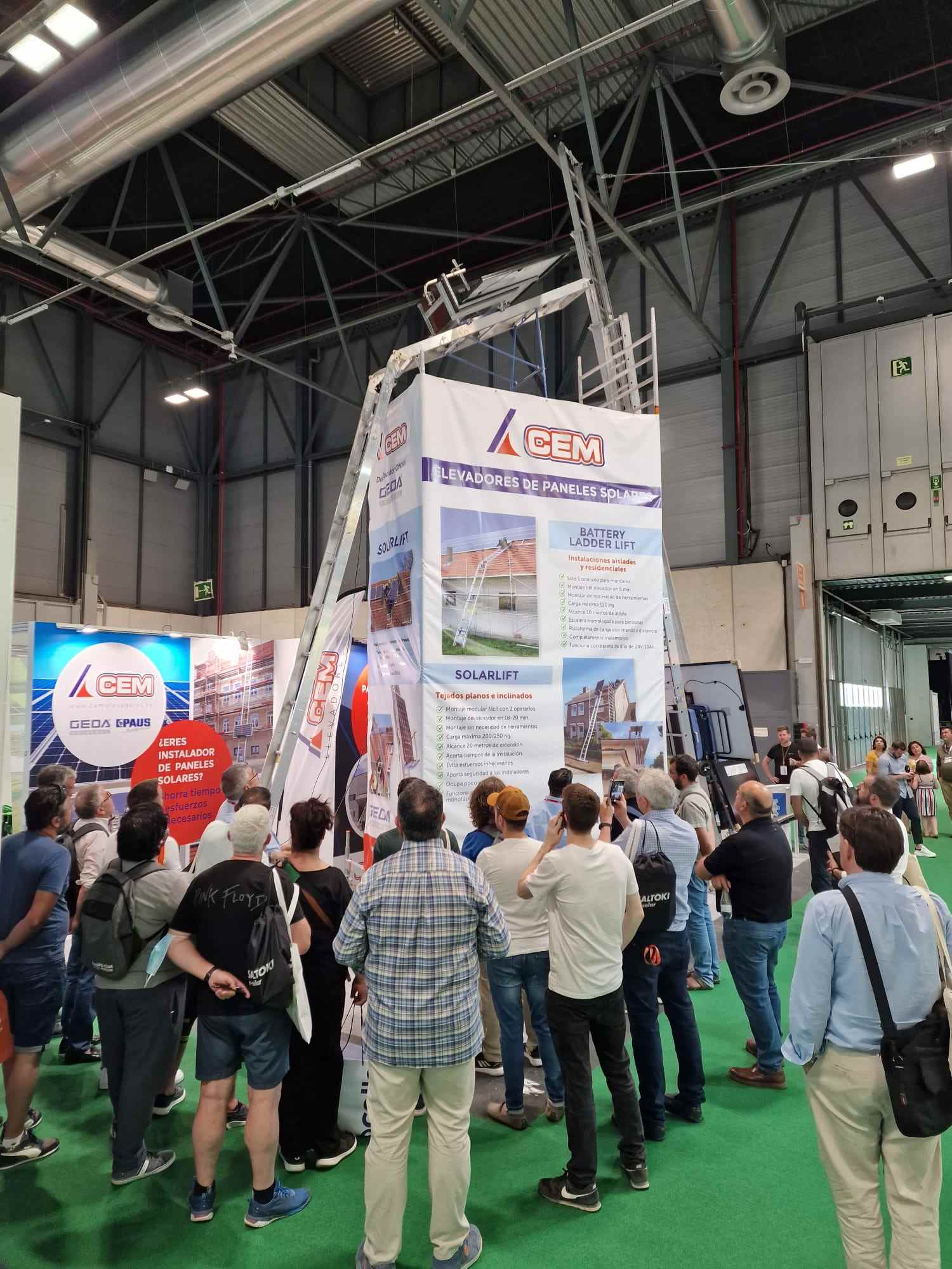 Cem Elevadores Feria genera