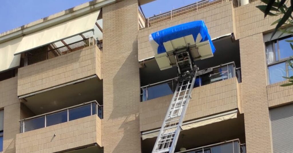 Alquiler de plataformas elevadoras en Madrid con CEM Elevadores